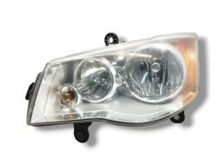 фара левая Chrysler Grand Voyager 5 поколение [рестайлинг] RT 2011, 2.8 л., CRD, ENS, дизель, АКПП, brilliant black crystal / pxr, минивэн, передний привод, правый руль, 05113345AE