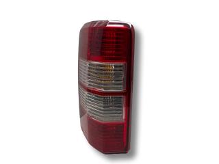 фонарь задний левый Dodge Nitro 1 поколение 2008, 2.8 л., CRD, ENS, дизель, АКПП, plateado brillante / ps2, внедорожник 5 дв., полный привод, правый руль, 55157161AE