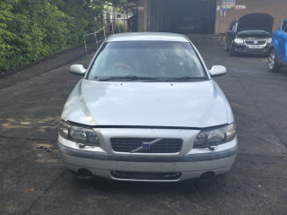 Volvo S60 1 поколение