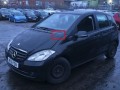 молдинг капота Mercedes-Benz A-Класс W169 [рестайлинг] 2011, 1.5 л., i, M 266.920, бензин, 5МКПП, kosmosschwarz / 191, хетчбэк 5 дв., передний привод, правый руль, A1698300175 - фото №4