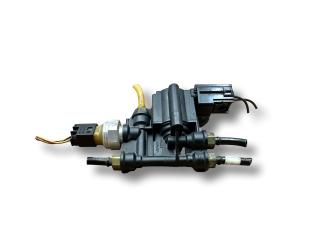 блок клапанов пневмоподвески Land Rover Range Rover Sport 1 поколение 2007, 3.6 л., TD, 368DT, дизель, АКПП, java black / 697, внедорожник 5 дв., полный привод, правый руль, RVH000046