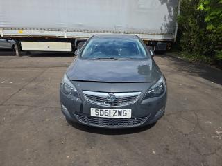 Opel Astra J