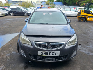 Opel Astra J