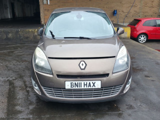 Renault Grand Scenic 3 поколение