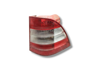 фонарь задний правый Mercedes-Benz M-Класс W163 [рестайлинг] 2002, 2.7 л., CDi, OM 612.963, дизель, АКПП, brillantsilber / 744, внедорожник 5 дв., полный привод, правый руль, A1638202064