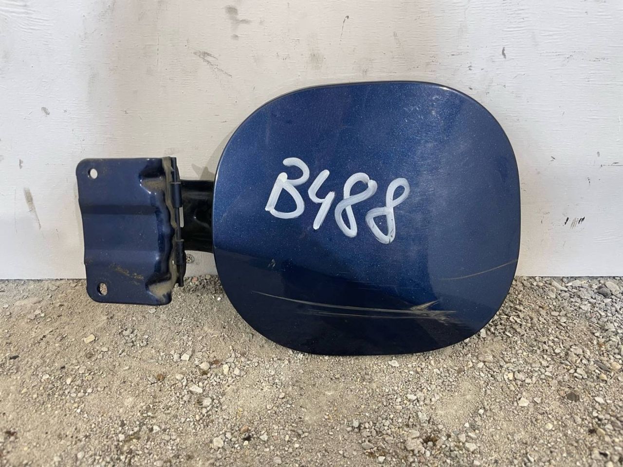 лючок топливного бака Nissan Murano Z51 2007, 3.5 л., i, VQ35DE, бензин, вариатор, dark blue / raa, внедорожник 5 дв., полный привод, 788301AA0A - фото №1