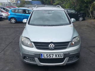 Volkswagen Golf Plus 1 поколение