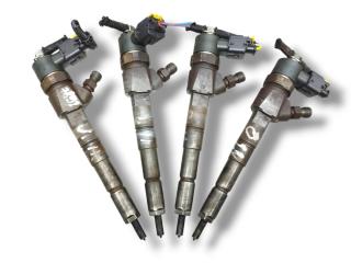 форсунка Opel Insignia 1 поколение (A) 2010, 2.0 л., CDTi, A 20 DTH, дизель, 6МКПП, schneeweiss / 40r, лифтбэк, передний привод, правый руль, 55566050, 0445110327