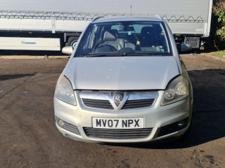 Opel Zafira 2 поколение (B)