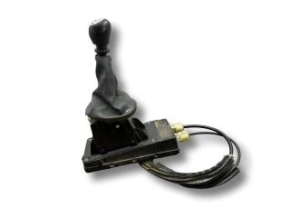 кулиса Dacia Duster 1 поколение 2013, 1.5 л., DCi, K9K 898, дизель, 6МКПП, white / qm1, внедорожник 5 дв., полный привод, правый руль, 8200976710F