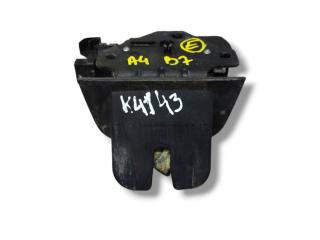 замок багажника Audi A4 B7 2007, 2.0 л., TDi PD, BRD, дизель, 6МКПП, silbersee / ly7w, универсал, передний привод, правый руль, 8P4827505C