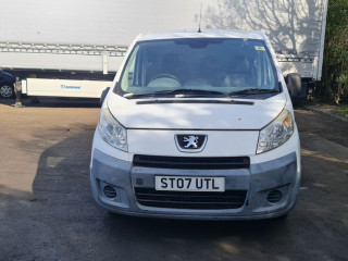 Peugeot Expert 2 поколение