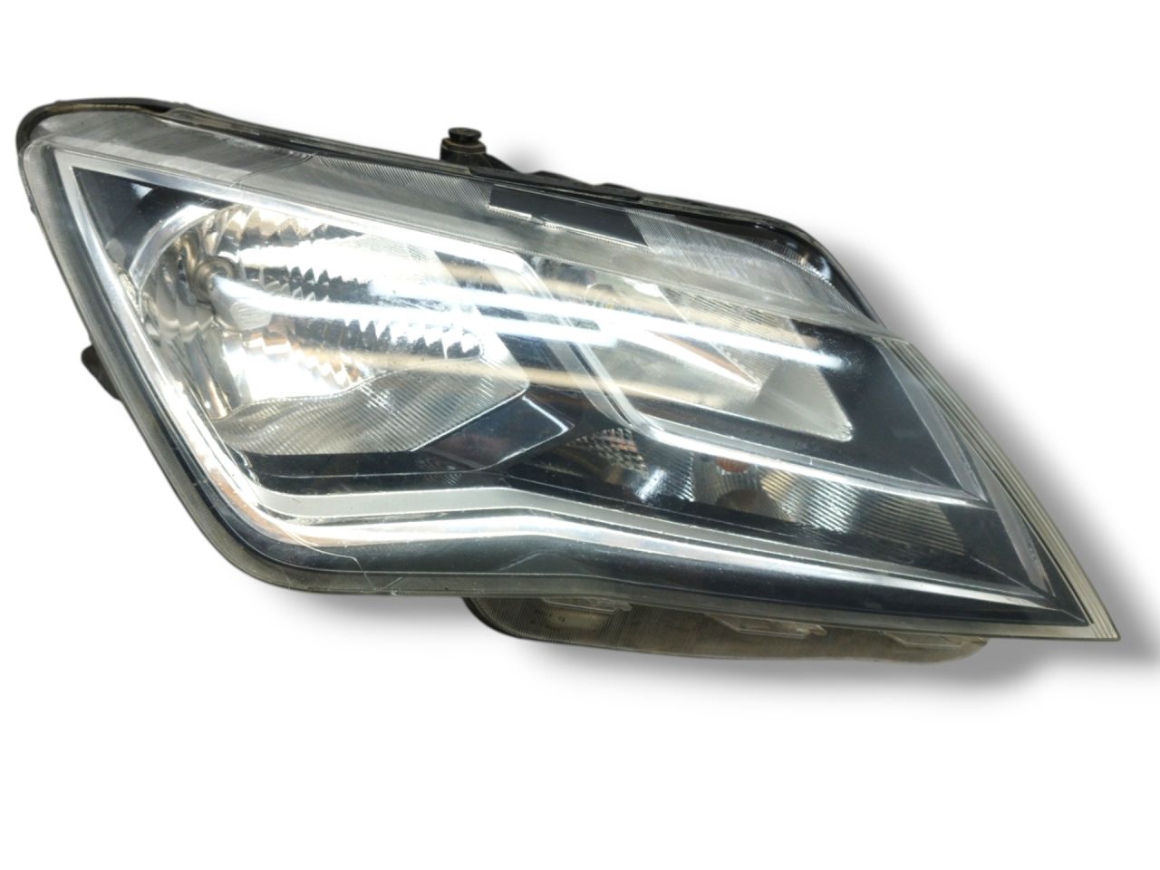 фара правая SEAT Toledo 4 поколение KG 2013, 1.6 л., TDi, CAYC, дизель, 5МКПП, reflex silver / la7w, лифтбэк, передний привод, правый руль, 6JC941016, 90019683 - фото №1