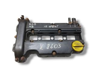 клапанная крышка Opel Corsa D 2007, 1.2 л., i, Z 12 XEP, бензин, 5МКПП, starsilber iii / 157, хетчбэк 3 дв., передний привод, правый руль, 55351461