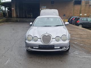 Jaguar S-Type 1 поколение X200