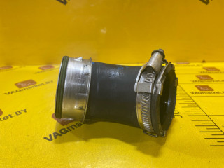 патрубок интеркулера Audi Q7 4L [рестайлинг] 2014, 3.0 л., дизель, 7L6145943B