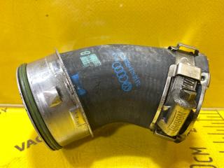 патрубок интеркулера Audi Q7 4L [рестайлинг] 2012, 3.0 л., дизель, 7L6145943B