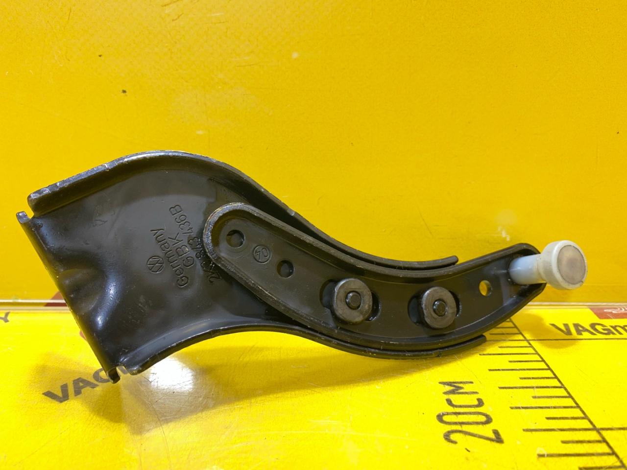 ролик двери сдвижной Volkswagen Caddy 4 поколение 2016, 1.4 л., бензин, 2K0843436B - фото №1