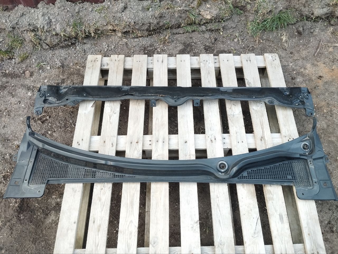 дождевик Renault Talisman 1 поколение 2017, 1.6 л., дизель, седан, 668112725R, 668107619R - фото №1