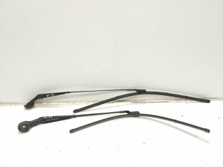 щеткодержатель (поводок стеклоочистителя, дворник) Citroen C4 Spacetourer 1 поколение 2022, 1.5 л., дизель, АКПП, 97035914