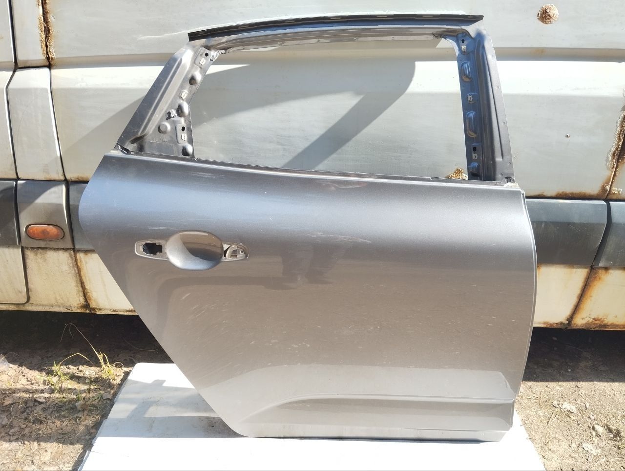 дверь задняя правая Renault Talisman 1 поколение 2017, 1.6 л., дизель, седан - фото №1