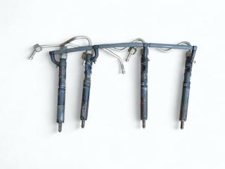 форсунка Kia Carnival 1 поколение [рестайлинг] 2004, 2.9 л., дизель, 33801-4X500, 338004X500