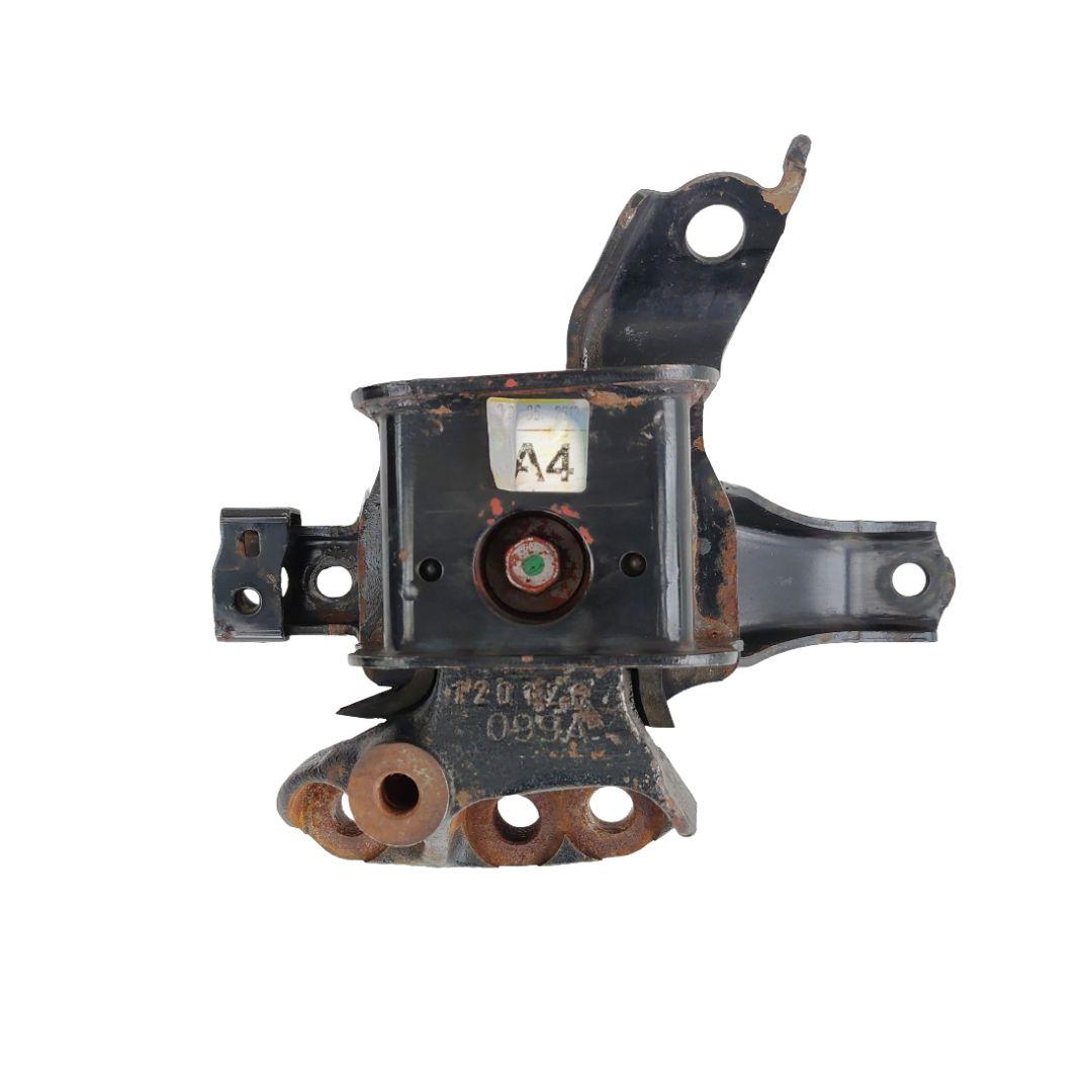 подушка крепления двигателя Toyota Auris 2 поколение 2014, 1.4 л., дизель - фото №1