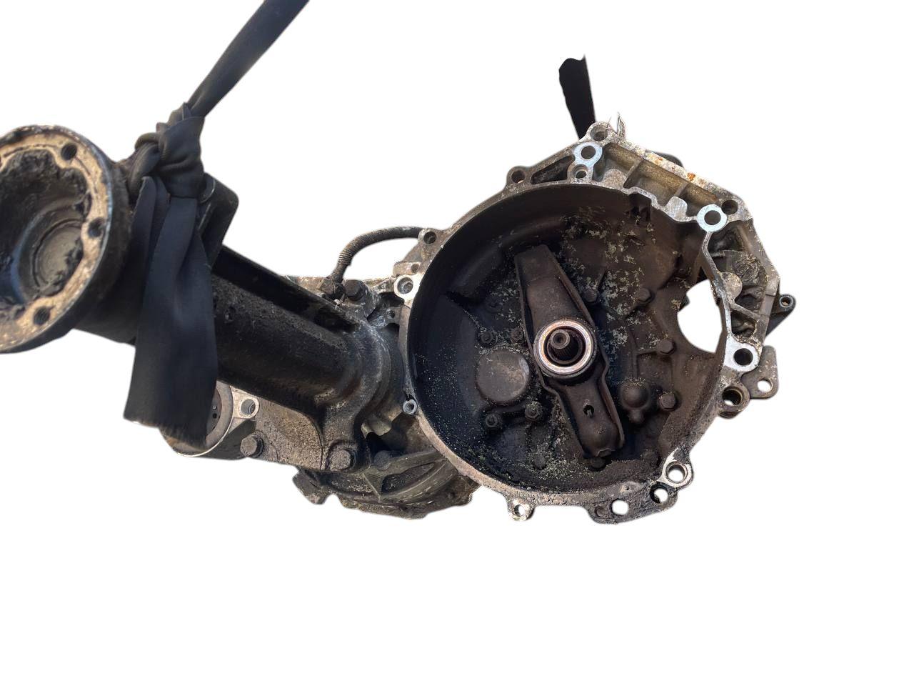 КПП механическая (МКПП) Volkswagen Transporter T4 1997, 1.9 л., 1X, дизель - фото №1