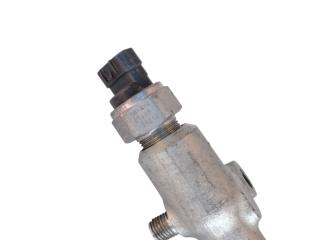 датчик давления топлива Toyota Avensis 2 поколение (T250) 2004, 2.0 л., дизель, 89458-71010