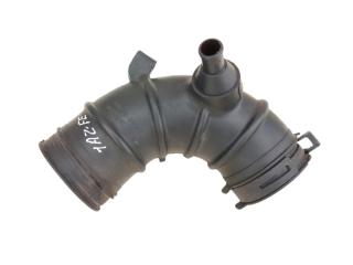 патрубок воздушного фильтра Toyota RAV4 2 поколение (XA20) [рестайлинг] 2004, 2.0 л., 1AZ-FE, бензин, 17881-28040