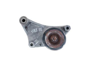 кронштейн двигателя Toyota RAV4 2 поколение (XA20) [рестайлинг] 2004, 2.0 л., 1AZ-FE, бензин, МКПП