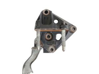 кронштейн двигателя Toyota Auris 2 поколение 2014, 1.4 л., дизель, 123150N010