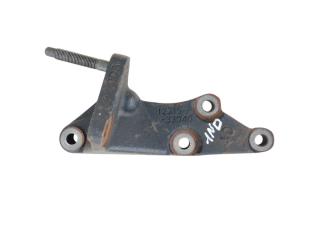 кронштейн двигателя Toyota Yaris XP9 2006, 1.4 л., дизель, 12315-33040
