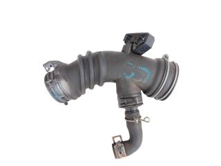 патрубок воздушного фильтра Toyota Auris 2 поколение 2014, 1.4 л., дизель, 17882-33010A1