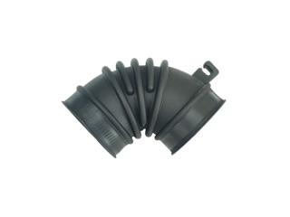 патрубок воздушного фильтра Suzuki Swift 3 поколение 2007, 1.3 л., бензин