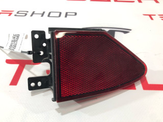 Отражатель фонаря на заднем крыле Tesla Model S 1 поколение [рестайлинг] 2016, 1022421-00-C, 1010363-00-E