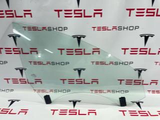 стекло двери передней правой Tesla Model 3 2 поколение 2025, 1568569-00-C