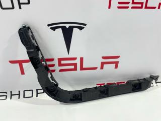 Крепление бампера заднего Tesla Model 3 1 поколение 2019, 1083989-00-I, 1083991-00-K