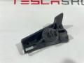 Кронштейн крепления панели щеток стеклоочистителя Tesla Model 3 1 поколение 2019, 1118933-00-B - фото №2