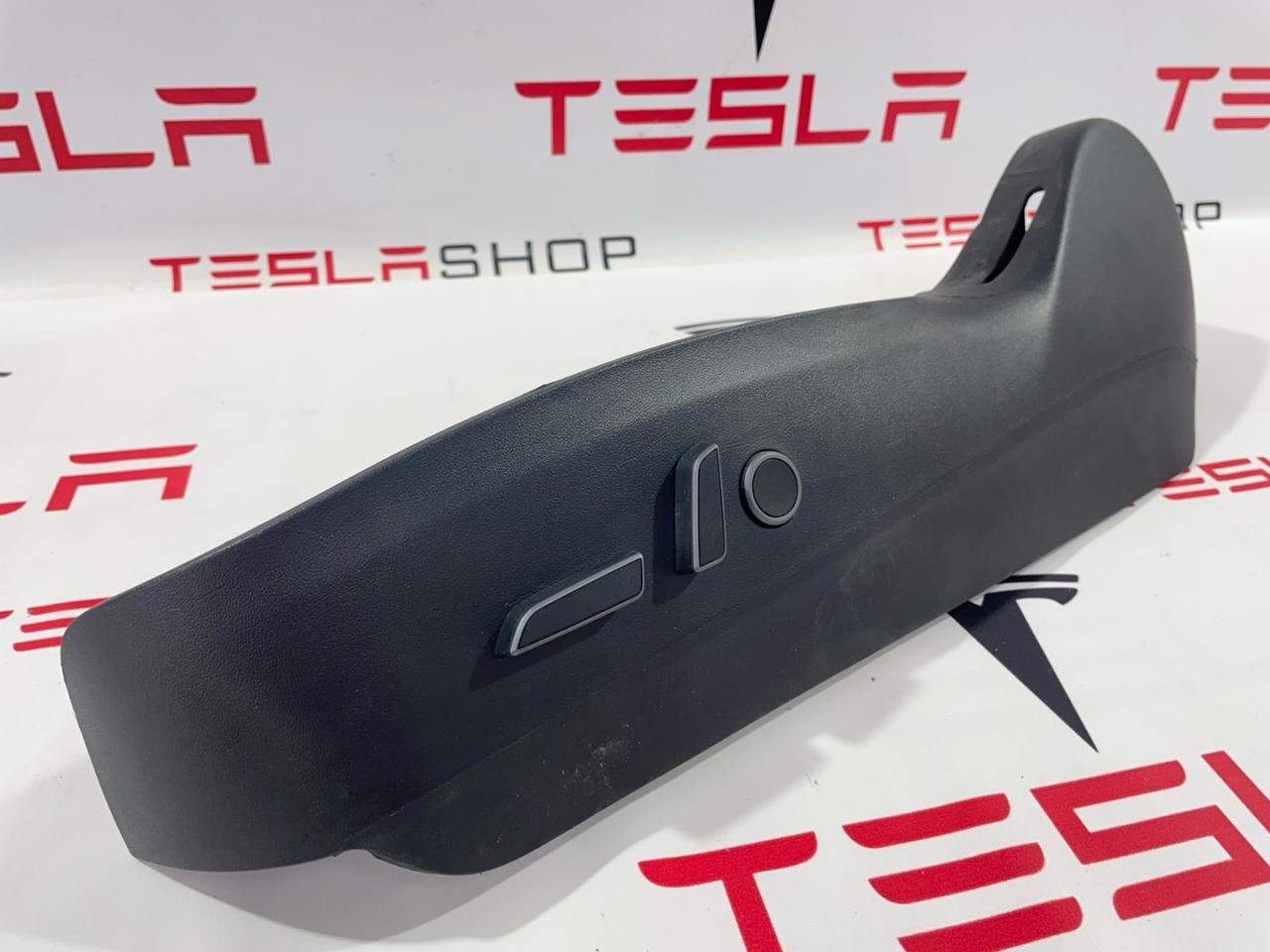 Накладка декоративная сиденья водителя Tesla Model Y 1 поколение 2021, 1088964-00-F, 1551854-01-A, 1097518-00-F - фото №1