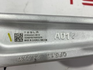 рычаг передний Tesla Model 3 1 поколение 2021, электро, 1044341-00-D
