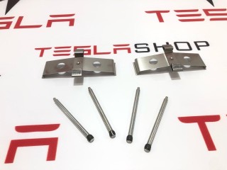 направляющая суппорта передняя Tesla Model X 1 поколение 2019, 1042639-00-D, 1027621-00-D