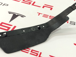 брызговик Rivian R1T 1 поколение 2022, AY00000643, PT00000388J