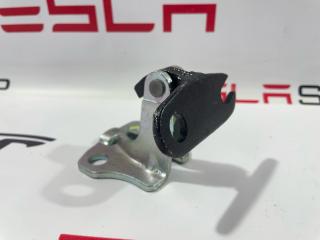 петля двери Tesla Model 3 2 поколение 2025, 1773632-00-A