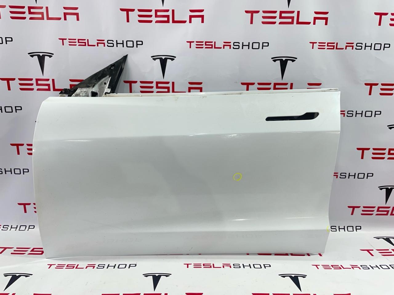 дверь передняя левая Tesla Model 3 1 поколение 2019, 1081421-E0-C, 1081439-S0-G - фото №1