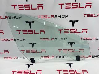 стекло двери передней правой Tesla Model 3 2 поколение 2025, 1568569-00-C