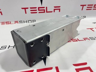 лонжерон левый Tesla Model 3 2 поколение 2025, 1683943-00-D