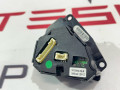 Кнопка управления на руле Tesla Model S 1 поколение 2015, 1013242-00-H - фото №3
