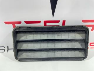 Вентиляционный клапан заднего багажника Tesla Model 3 1 поколение 2019, 1098751-00-C