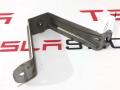 Кронштейн диффузора бампера заднего Tesla Model X 1 поколение [рестайлинг] 2022, 1049739-00-G, 1711840-00-C - фото №3